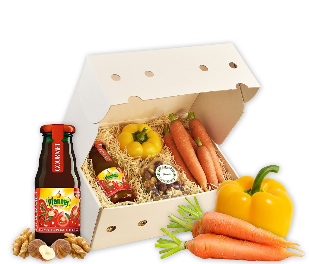 Gemüse-Snack-Box mit Möhren, Paprika, Tomatensaft und Nusskernen